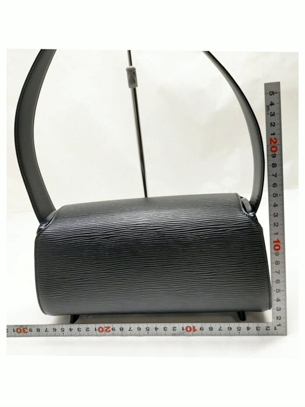 Authentic Louis Vuitton Nocturne PM Epi Leather Shoulder Bag Black Handbag - Picture 3 of 16
